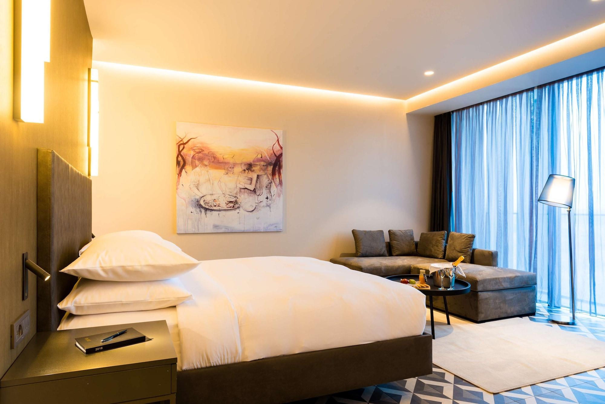 เรดิสัน โฮเทล ดาการ์ดีอัมเนียดิโอ Hotel Noflaye ภายนอก รูปภาพ