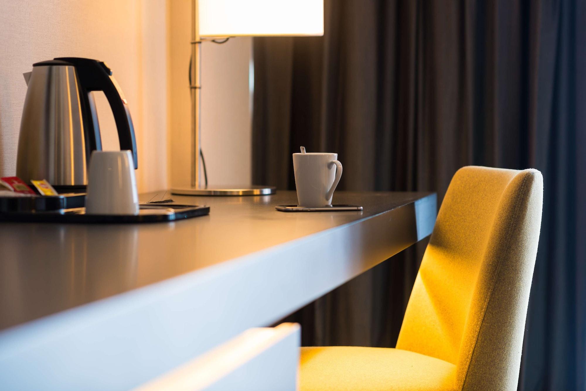 เรดิสัน โฮเทล ดาการ์ดีอัมเนียดิโอ Hotel Noflaye ภายนอก รูปภาพ