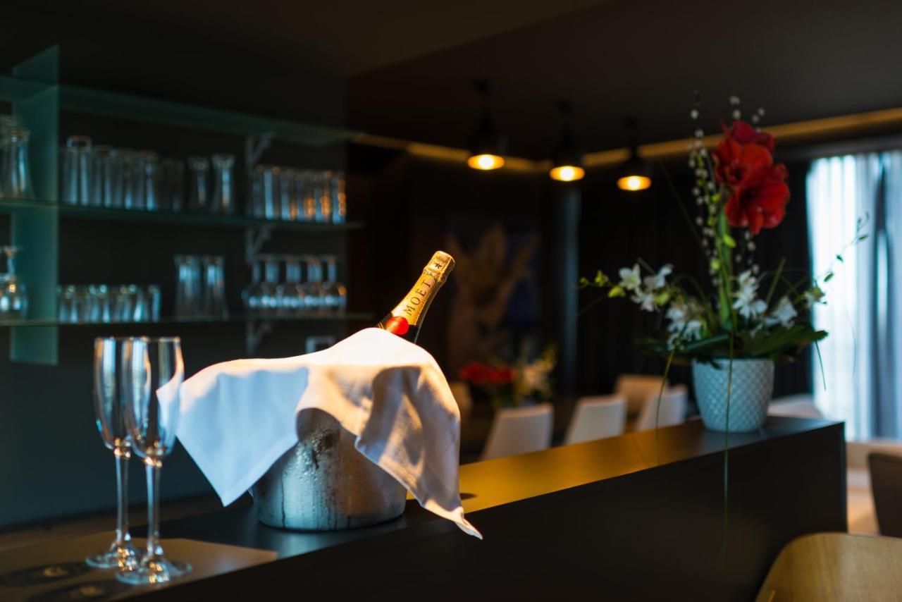 เรดิสัน โฮเทล ดาการ์ดีอัมเนียดิโอ Hotel Noflaye ภายนอก รูปภาพ