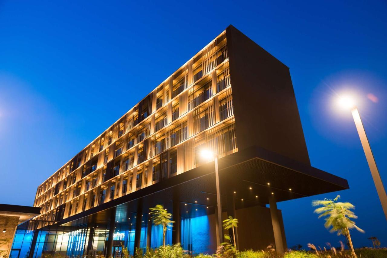 เรดิสัน โฮเทล ดาการ์ดีอัมเนียดิโอ Hotel Noflaye ภายนอก รูปภาพ