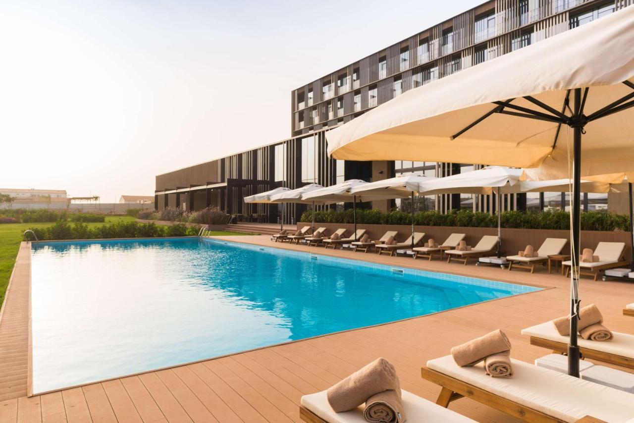 เรดิสัน โฮเทล ดาการ์ดีอัมเนียดิโอ Hotel Noflaye ภายนอก รูปภาพ