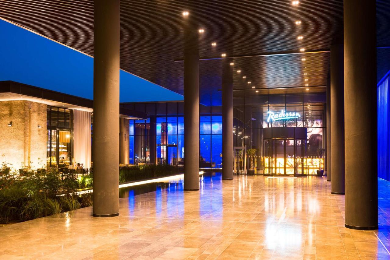 เรดิสัน โฮเทล ดาการ์ดีอัมเนียดิโอ Hotel Noflaye ภายนอก รูปภาพ